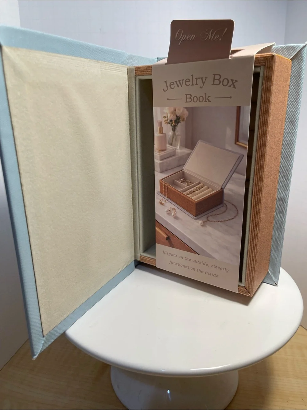 Pride and Prejudice Jewelry Box Book - NWT **